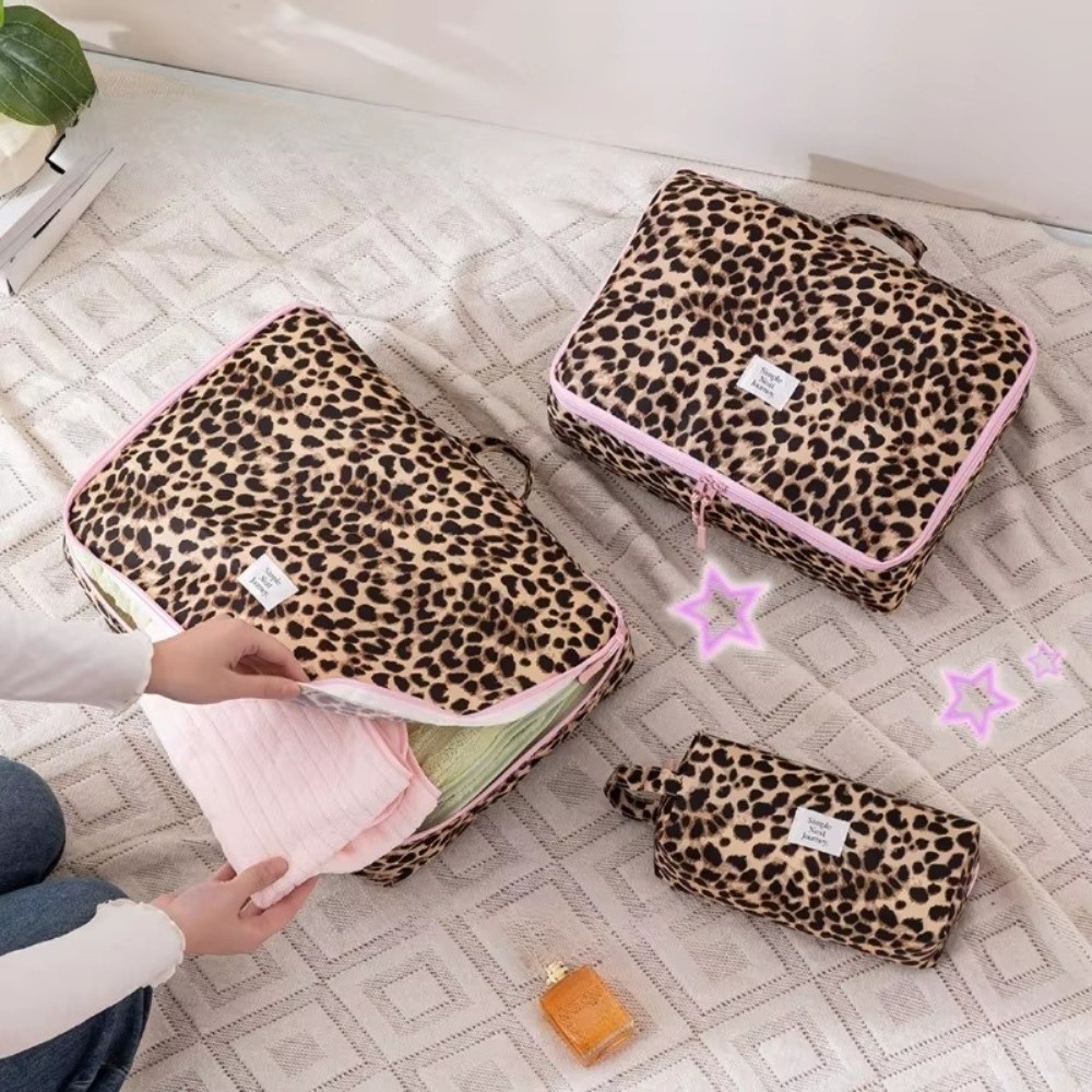 حقيبة مكياج مقاومة للماء بنقشة - مراجعة Cosmetic Bags وسعره