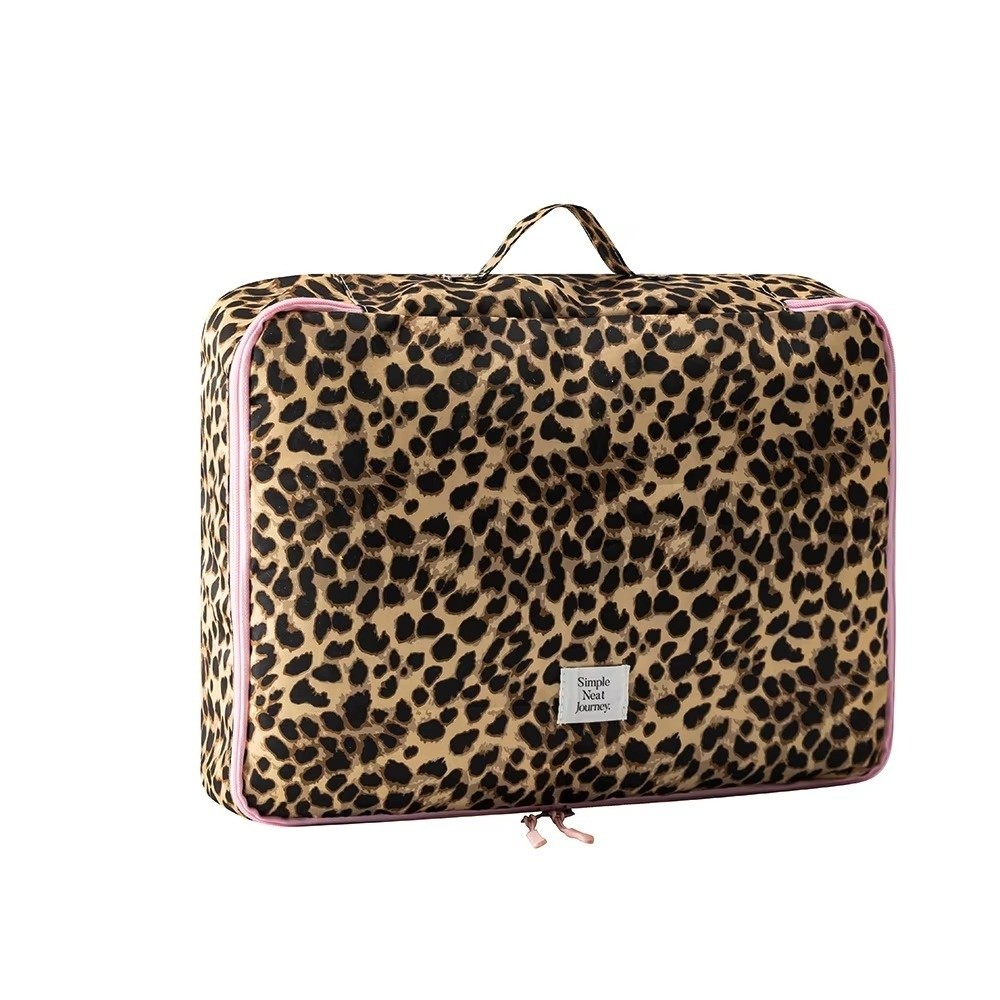 حقيبة مكياج مقاومة للماء بنقشة - مراجعة Cosmetic Bags وسعره